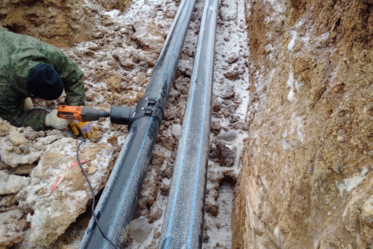 Ремонт водопровода в посёлке Коврово