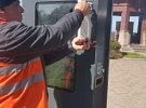 МАУ «Благоустройство» очищает Зеленоградск от визуального мусора