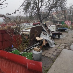 Жители в Зеленоградске и Лесном продолжают захламлять территорию