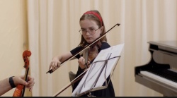  Елизавета Рунова – лауреат конкурса юных исполнителей на струнно-смычковых инструментах «Violino & Cello»