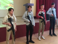 В Зеленоградском муниципальном округе прошли военно-патриотические сборы для старшеклассников 