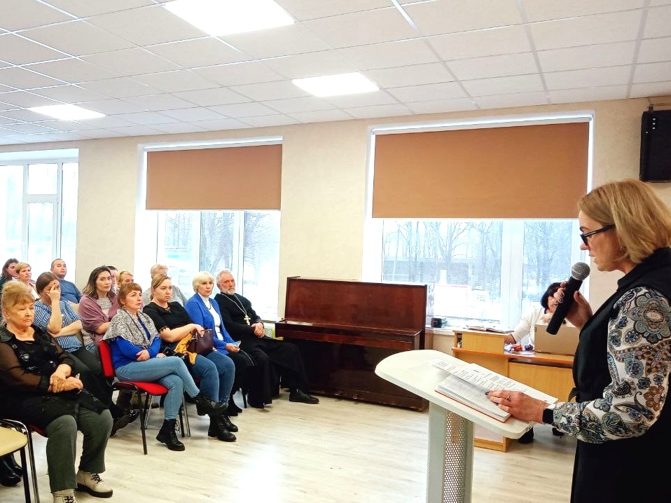 В Романово родителям  школьников рассказали о сохранении и укреплении традиционных российских духовно-нравственных ценностей
