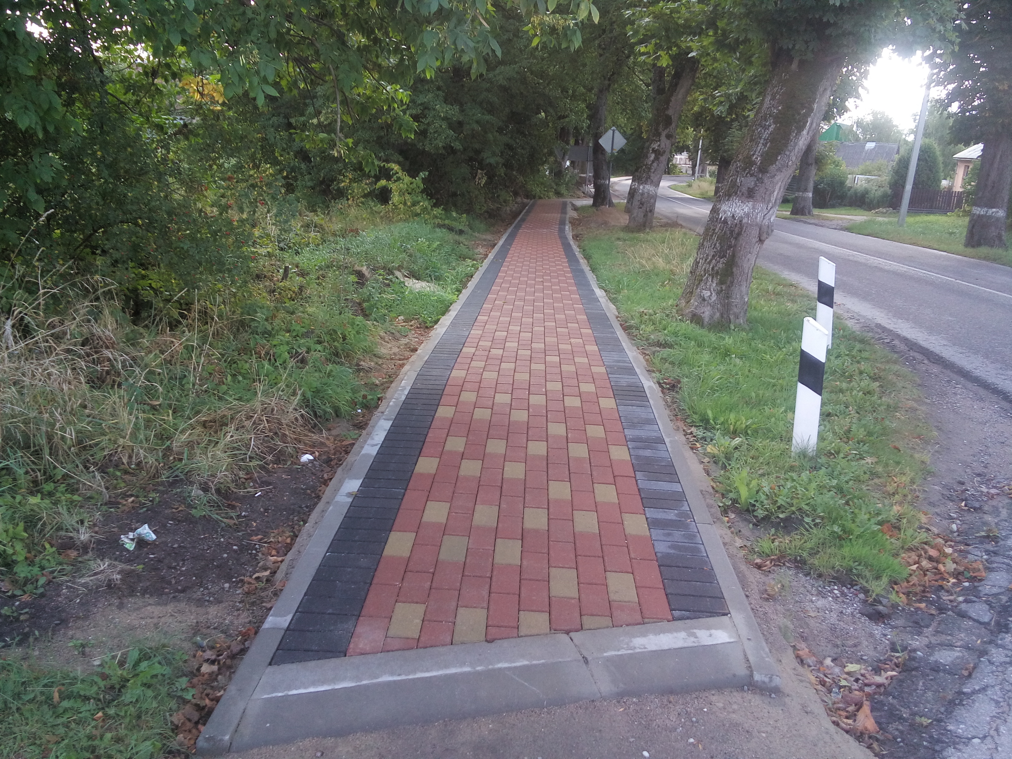 Новый тротуар Красноторовке